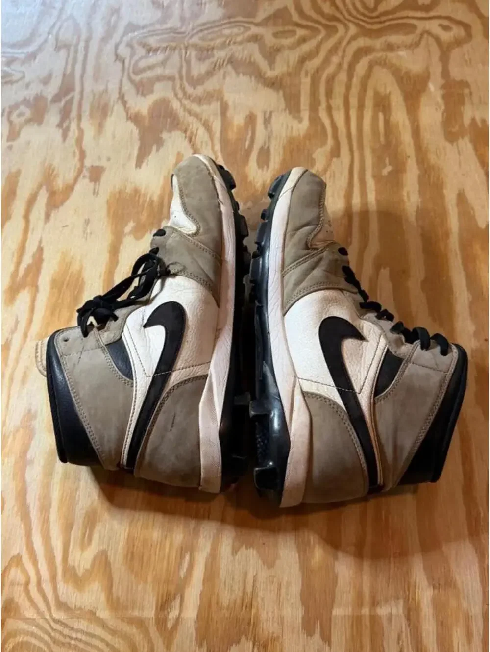 Nike Air Jordan 1 Retro MCS Light Smoke Grey Baseball Cleats Mens Size 10.5